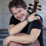 Alexander Neustroev, violoncelliste