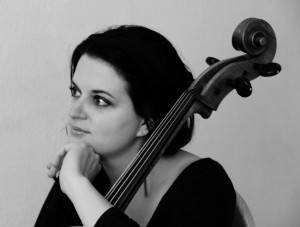 Catherine Vay, violoncelliste